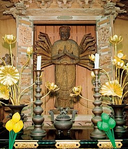 真野寺の覆面観音